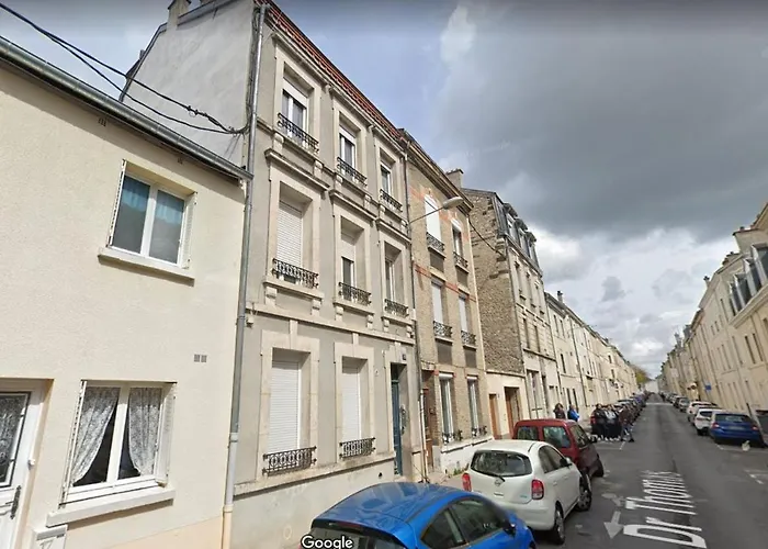 Studio Entierement Renove